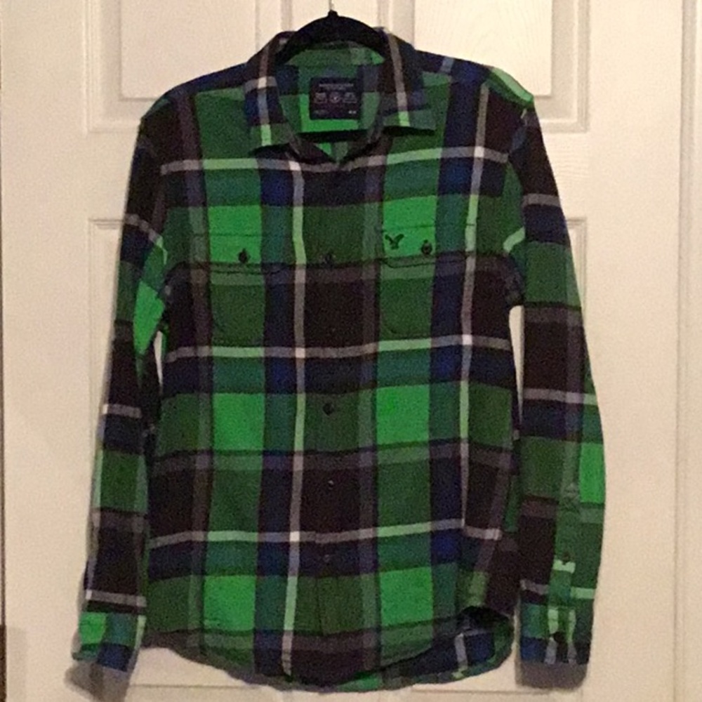 Men’s American Eagle Size Med Plaid Flannel Shirt